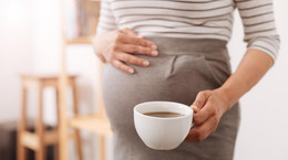 Pijesz w ciąży dwie kawy dziennie? Twojemu dziecku grozi nadwaga