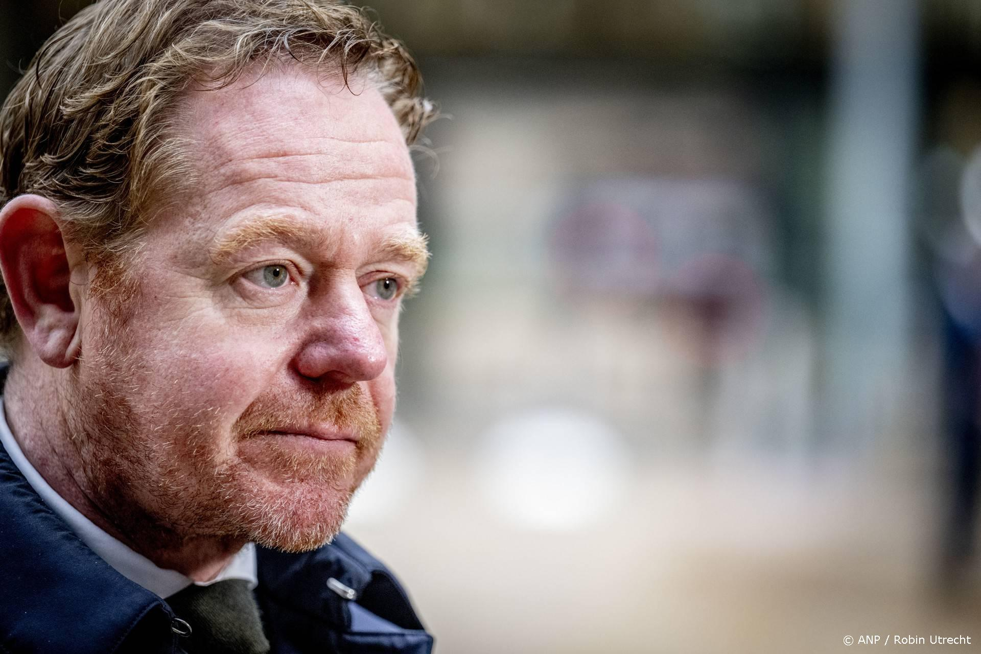 Valse Nederlandse paspoorten in Turkije - 68% asielzoekers zonder papieren