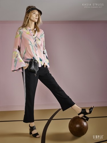 Kasia Struss w kampanii Simple wiosna/lato 2017