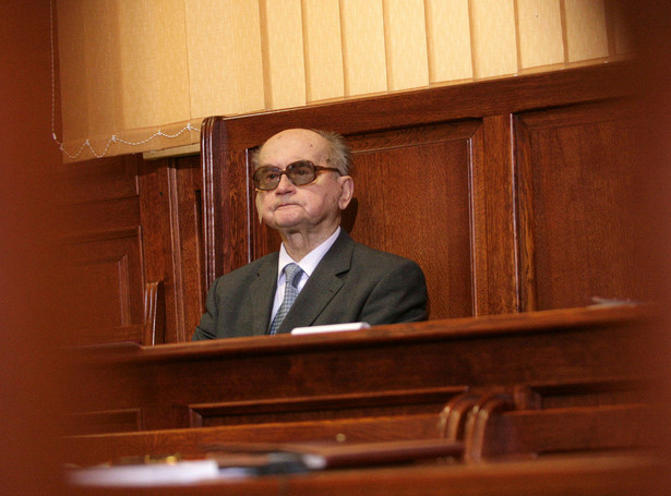 Jaruzelski i Kiszczak wracają na ławę oskarżonych