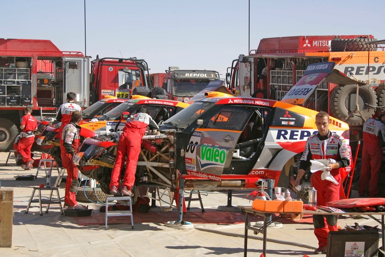 Podążają tą samą trasą, co uczestnicy rajdu...