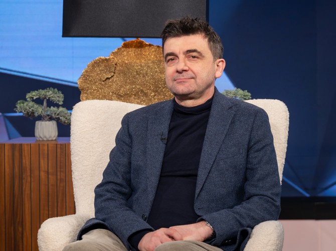 Dr Miroslav Đorđević