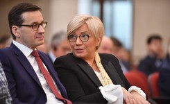 Prawo unijne czy krajowe? TK odroczył rozpatrywanie wniosku Morawieckiego