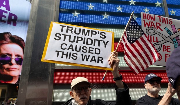 Protest protiv Trampa i rata u Iranu u Njujorku