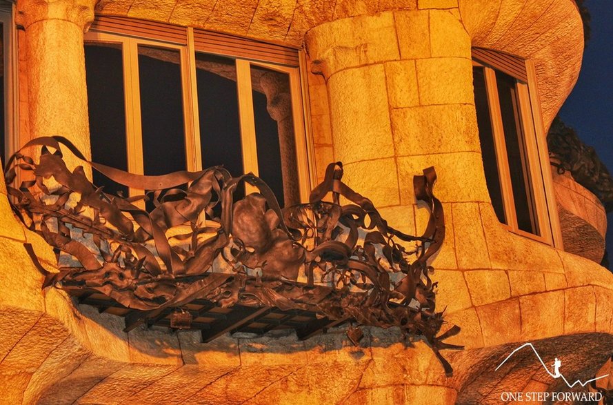 Wygląd Casa Mila nawiązywał do wzburzonego morza