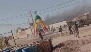 Militanti na ulicama Kidala na severu Malija 25. aprila