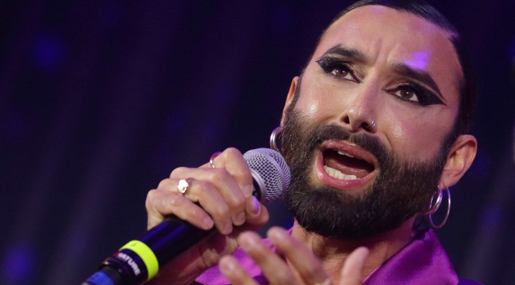 Még mindig gyönyörű a hangja, de itt felismerhetetlen a rövid hajjal Conchita Wurst Fotó: Getty Images