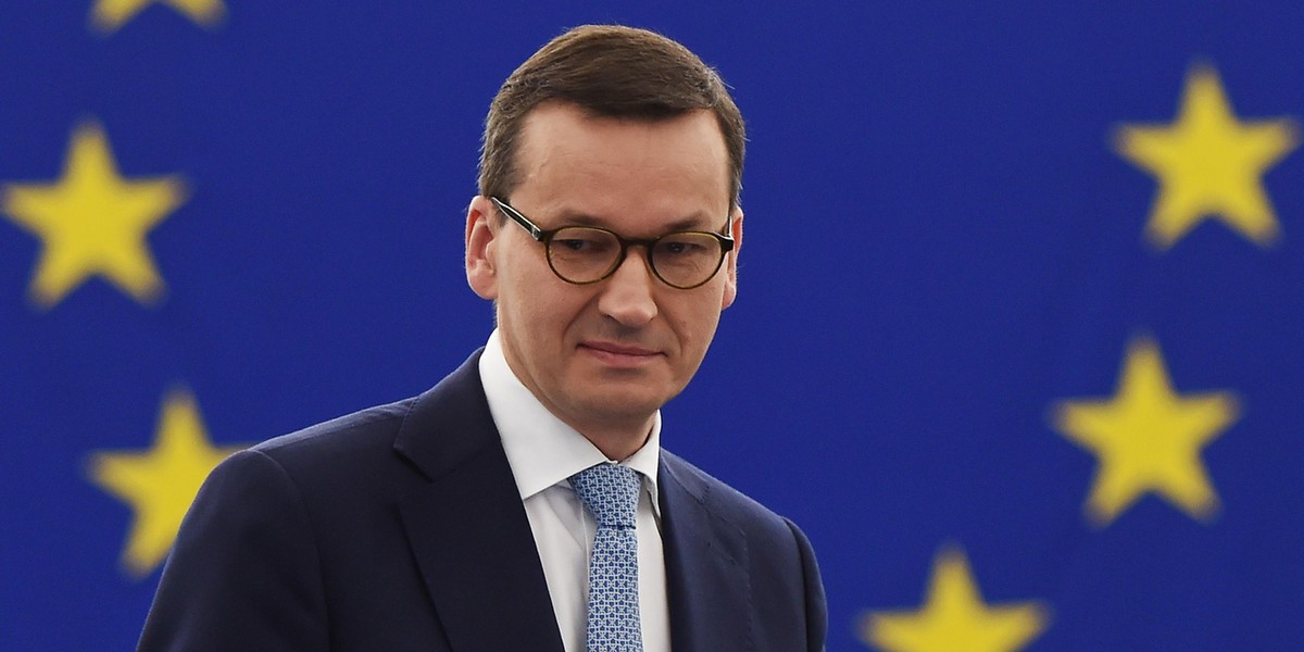 Wicepremier Jarosław Gowin namieszał, premier Mateusz Morawiecki stara się to odkręcić