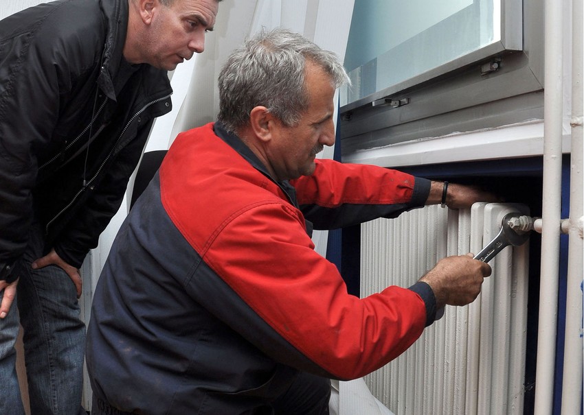 Katanac na radijatore zbog duga od tri milijarde dinara