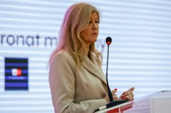 Posłanka Arent wraca do polityki. "Załatwiłam sprawy rodzinne"