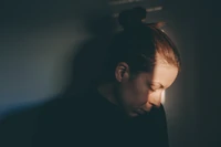 Ludzie czują się zajechani. "Ulegają kulturze zap***"