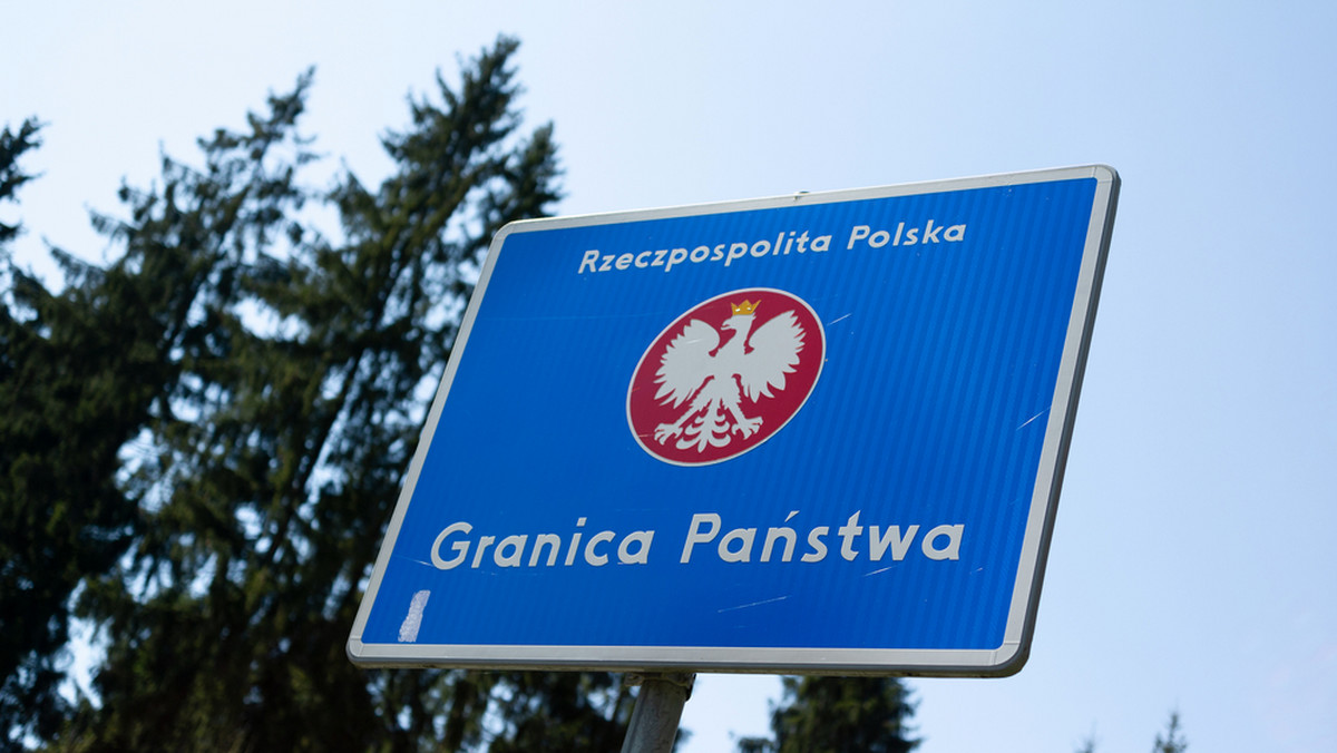 Koronawirus w Polsce. Opublikowano rozporządzenia dot. m.in. zniesienia kontroli na granicach z krajami UE