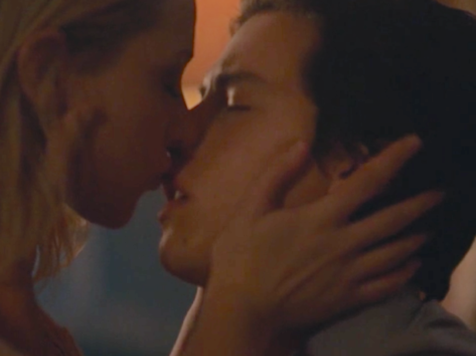 images Jughead And Betty First Kiss Episode when is jughead and betty f...