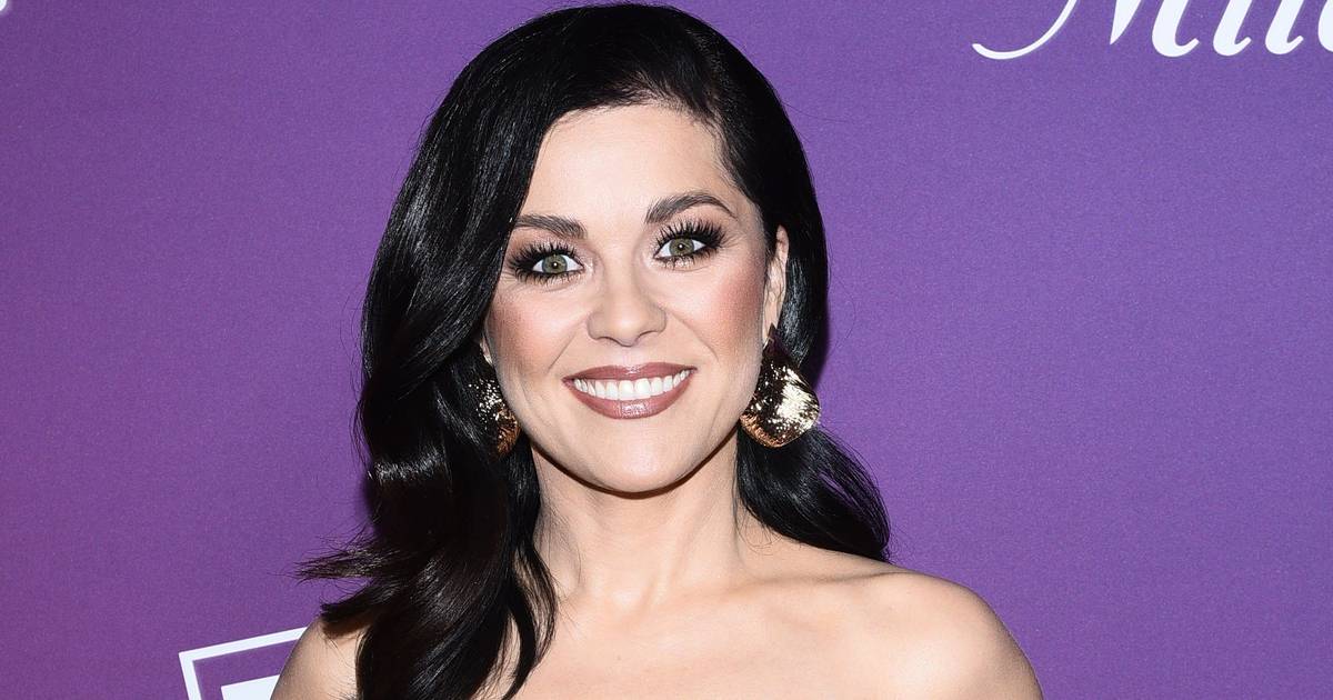 Kasia Cichopek w wiosennej stylizacji. Kurtka nie każdemu przypadła do gustu