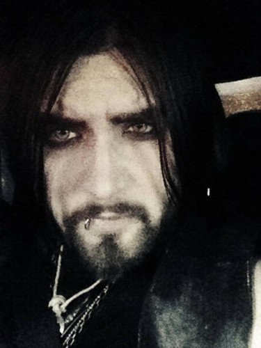 Wes Cage debiutuje na rynku muzycznym