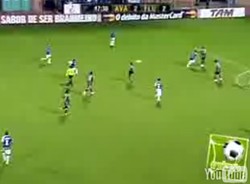 Zobacz cudownego gola Leo Gago