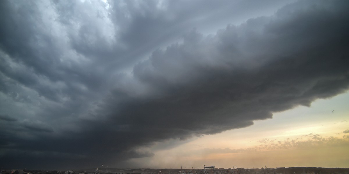 Przed nami pogodowy armagedon. IMGW wydał komunikat. Sytuacja będzie niebezpieczna.