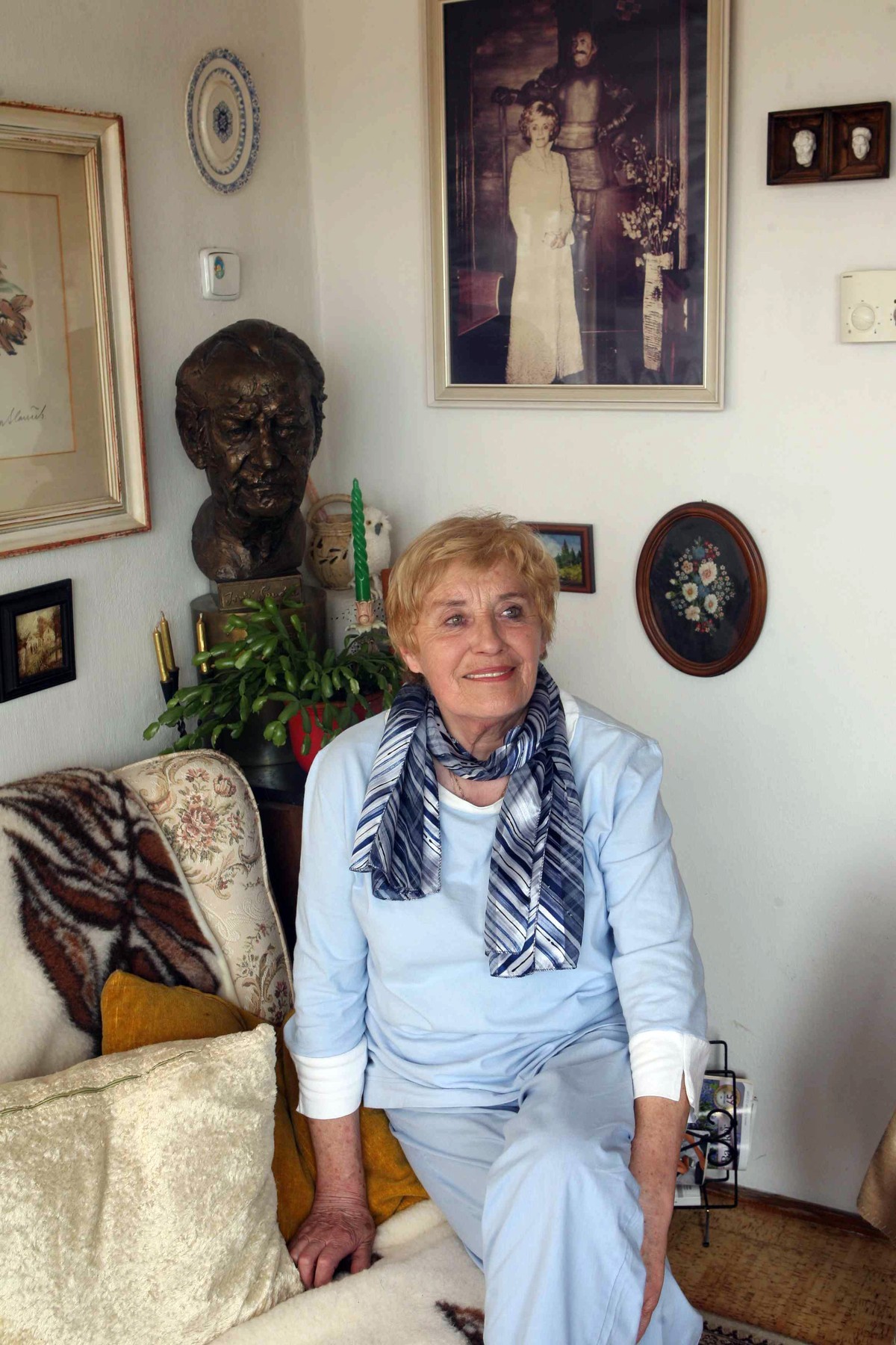 Posledná manželka českého herca Jiřího Sováka Anna Homulková. 