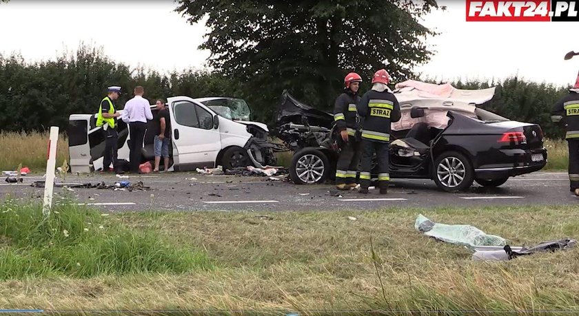 Groźny wypadek. W akcji trzy śmigłowce LPR, ranne dzieci