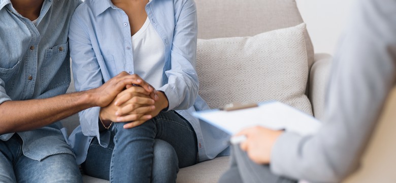 Związki partnerskie w Polsce coraz bliżej? Zaskakujące wyniki sondażu