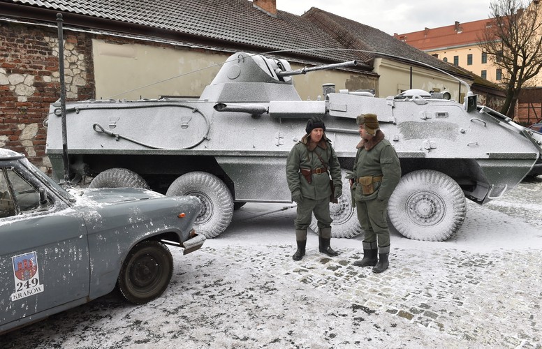 Na planie filmu 'Nigdy tu już nie powrócę'