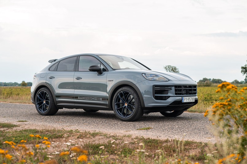 Porsche Cayenne Turbo E-Hybrid Coupe z pakietem GT