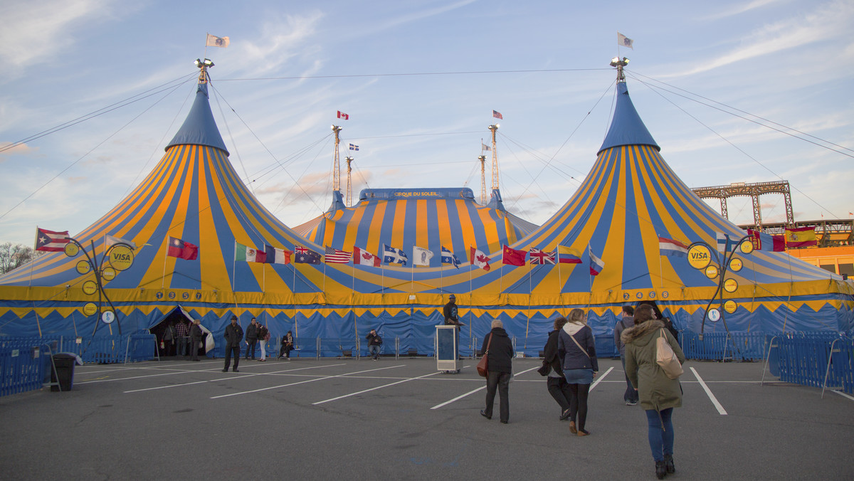 Jeden z występów w Cirque du Soleil zakończył się tragicznie. Podczas spektaklu wydarzył się wypadek. Doświadczony akrobata Yann Arnaud nie żyje. Ta tragedia wstrząsnęła całym światem.