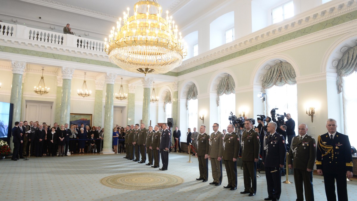 18301165 - WARSZAWA DZIEŃ ŻOŁNIERZY WYKLĘTYCH NOMINACJE GENERALSKIE (nominacje generalskie)