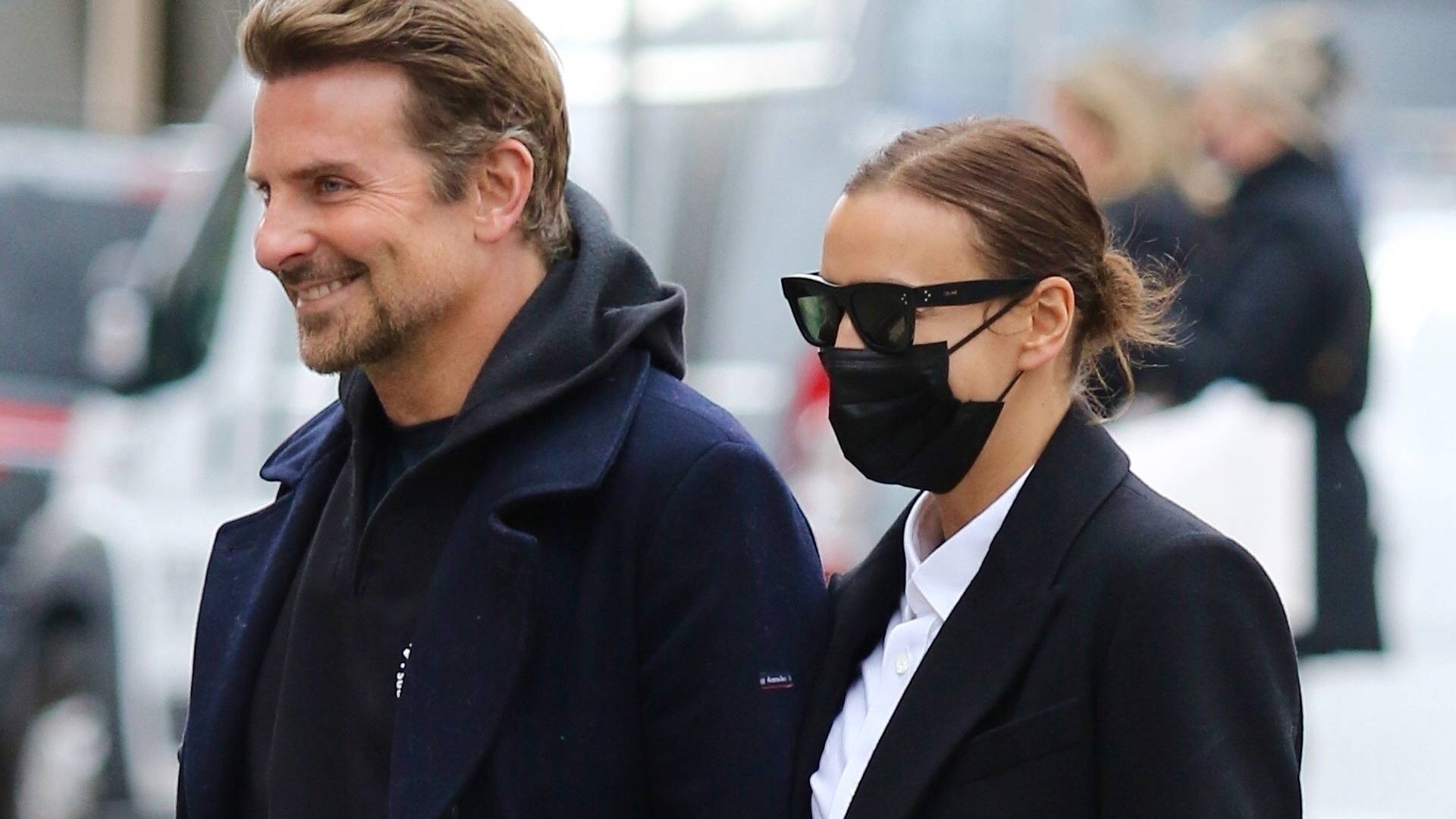 Ne znamo da li su se Irina Shayk i Bradley Cooper zaista pomirili - ali znamo gde da za male pare kupite sve što ona ovde nosi 