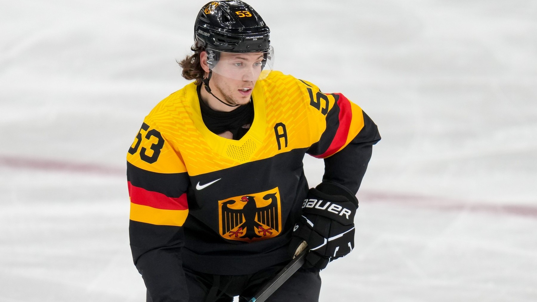 Nemecký hokejista Moritz Seider. 