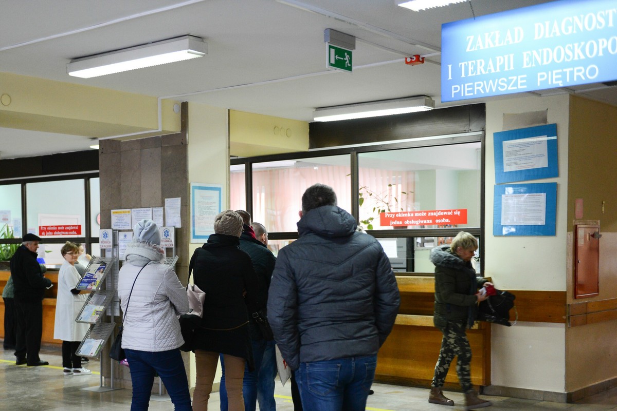 Może zabraknąć pieniędzy na leczenie. Szczególnie zagrożone dwa województwa