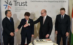 Premier Czech: Brexit oznacza efekt domina i falę separatyzmu