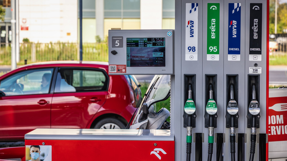 Od 1 września ceny paliwa na Orlenie i Shell mają wzrosnąć o 30 gr za litr