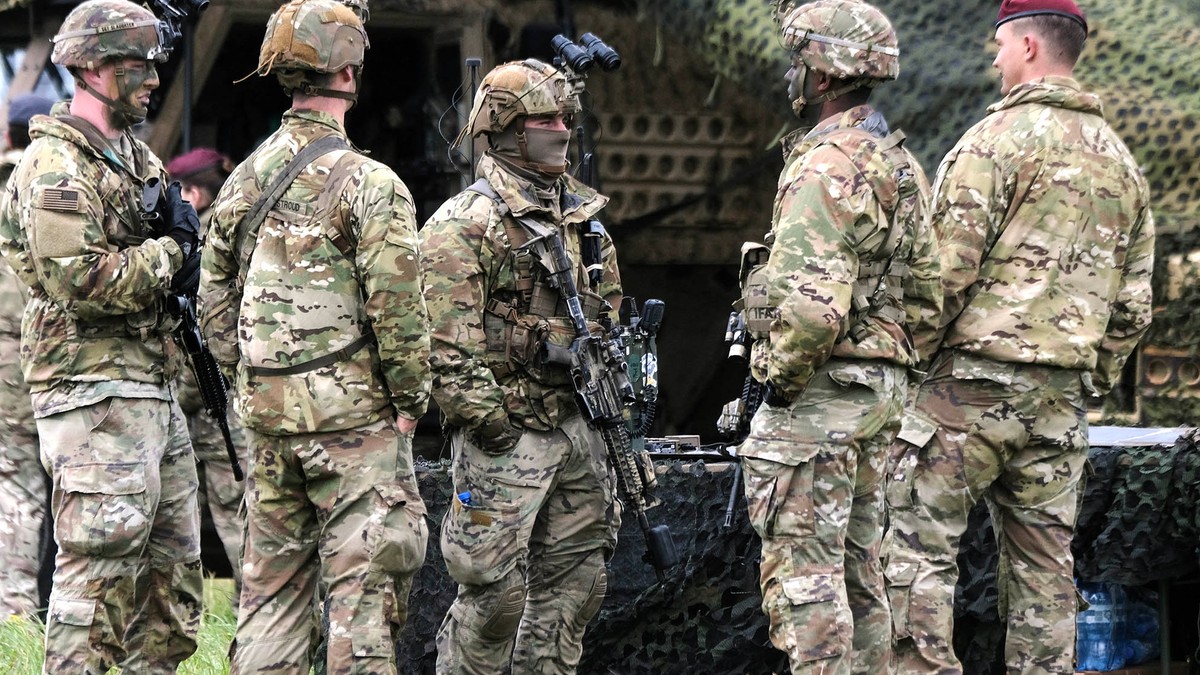 Vojska Estonije, ilustracije