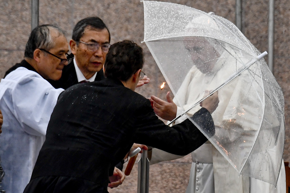 epa08021253 - JAPAN CHURCHES POPE (Pope Francis visits Japan)