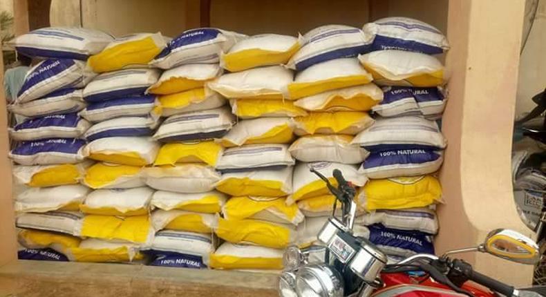 Navy arrests 6 suspected smugglers; seizes 1, 439 bags of rice in A/Ibom (PM News)