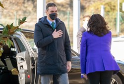 Premier Hiszpanii apeluje do władz regionalnych o przyjmowanie nielegalnych imigrantów