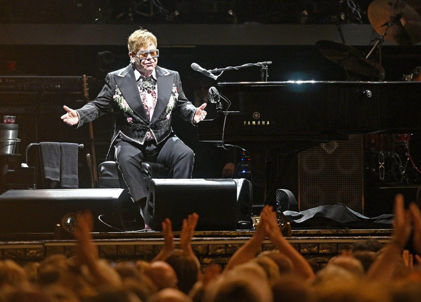 Elton John "odrzuca" rosyjską cenzurę