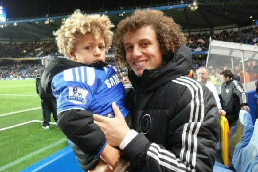 David Luiz przyjął chrzest! Jest prawiczkiem!