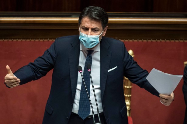 Giuseppe Conte nie może liczyć na bezwzględną większość