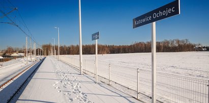 Perony gotowe, brak połączeń. Nowe przystanki kolejowe w Katowicach świecą pustkami