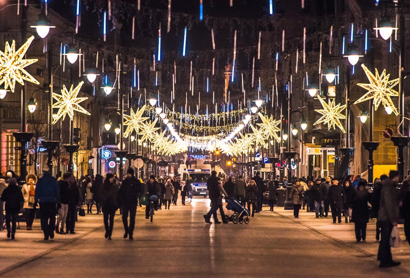 Świąteczna iluminacja na Piotrkowskiej w Łodzi