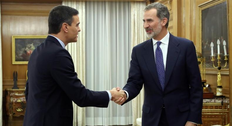 Spain's King Felipe VI on Wednesday tasked acting prime minister Pedro Sanchez with forming a new government