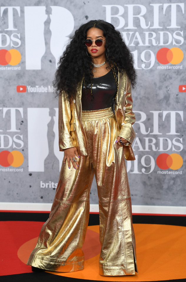 Brit Awards 2019: H.E.R. na czerwonym dywanie