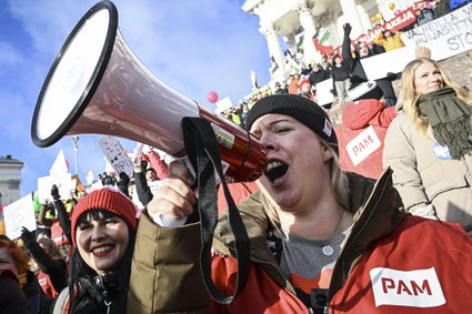 Finowie protestują: zamknęli sklepy i przedszkola. "Kto pierwszy, ten lepszy"