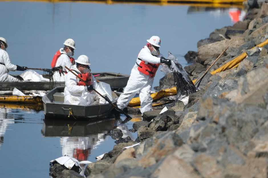 Naftna mrlja kod južne obale Kalifornije