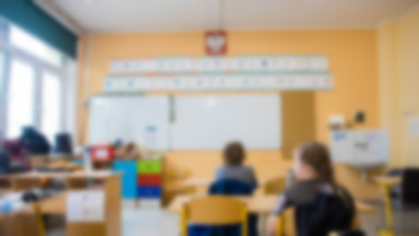 Po pierwszym dniu szkoły: powrót klas I-III niszczy edukację zdalną?