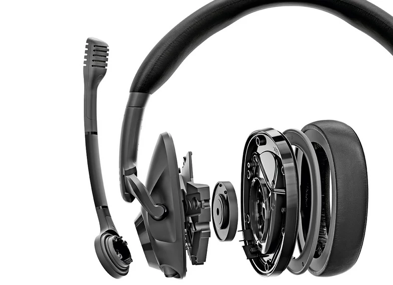 Headset na przykładzie Epos H3 rozebrany na czynniki pierwsze: mikrofon jest zamontowany na nausznicy, w niej znajduje się też podstawa gniazd. Odpowiedzialny za generowanie dźwięku przetwornik znajduje się w panelu przednim, ostatnim elementem jest piankowa nausznica