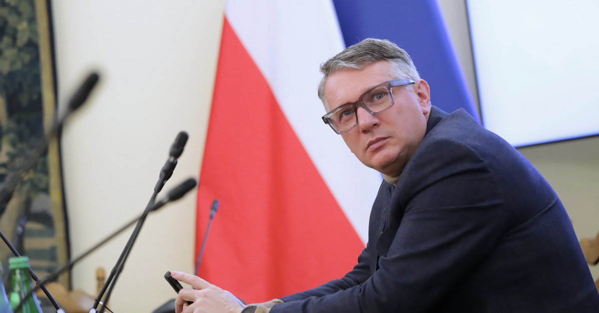 Przemysław Wipler mówi o "torturach za rządów Kaczyńskiego". Zapowiada interpelację