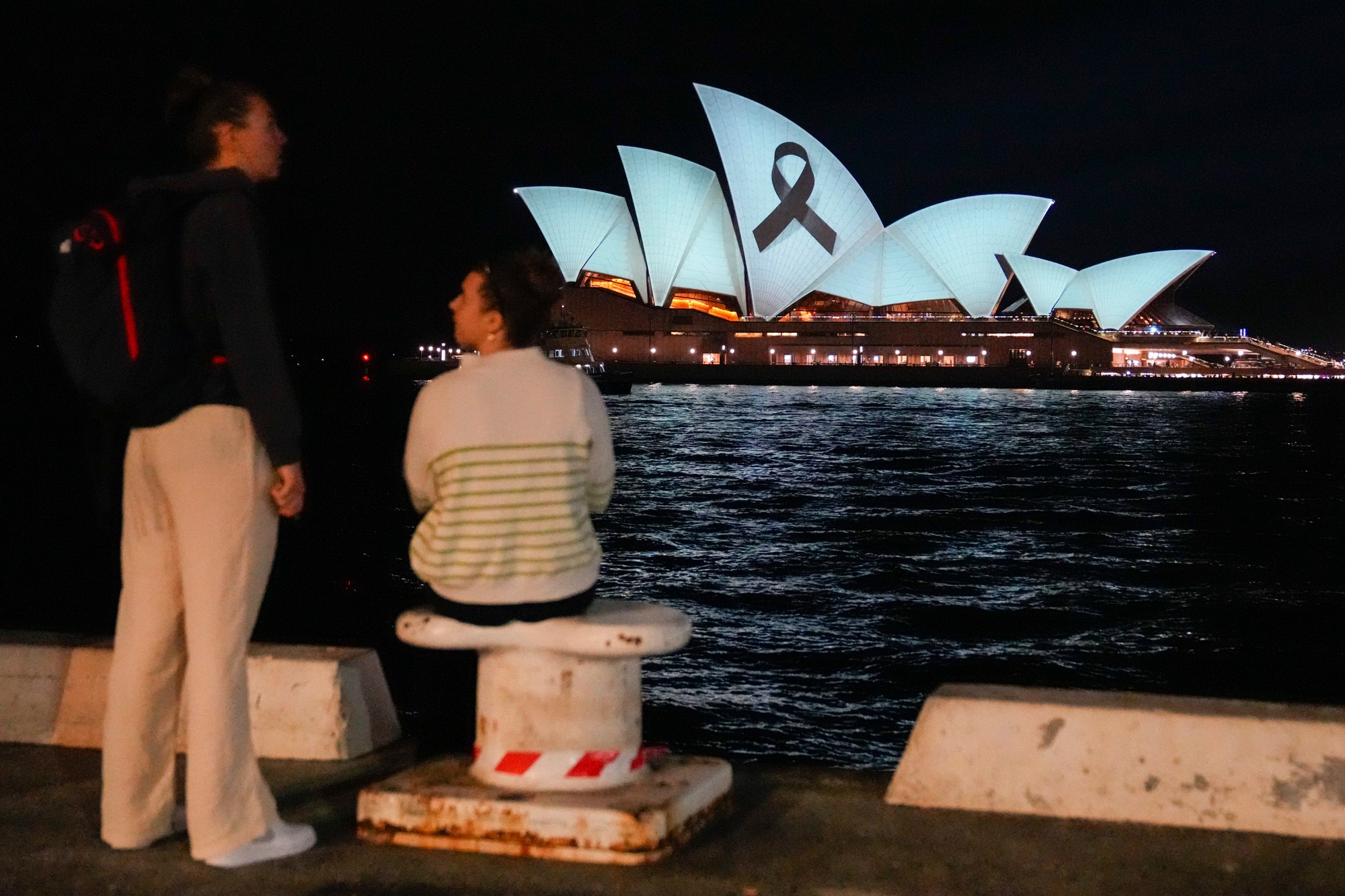 Viacero osôb utrpelo zranenia pri útoku v Sydney.